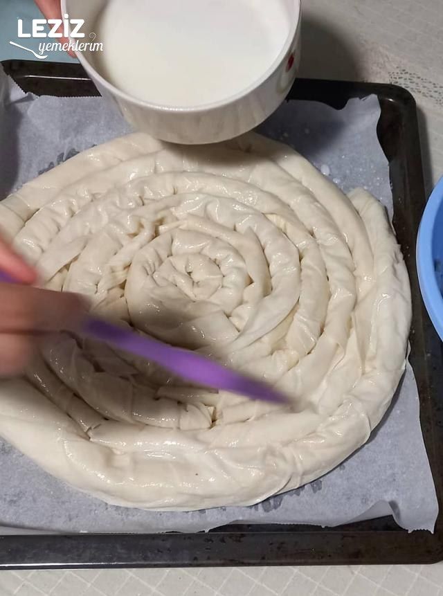 Ispanaklı Dolama Börek