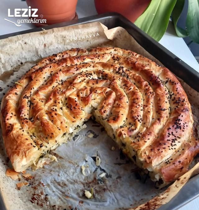 Ispanaklı Dolama Börek