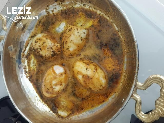 Yumurta Kapama Tarifi (Tereyağlı)