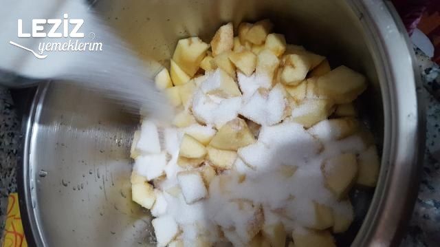 Karanfilli Ayva Reçeli