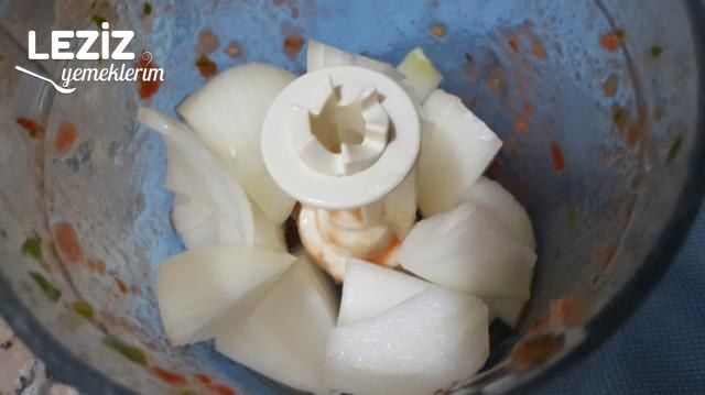 5 Dk’da Nefis Pratik Sarımsaklı Acı Sos (Şahane)