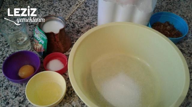 Enfes Mayalı Kıymalı Poğaça