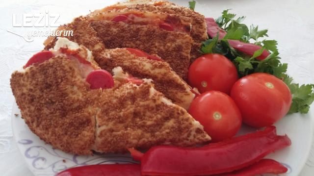 5 Dakikada Nefis Simit Pizza Tostu