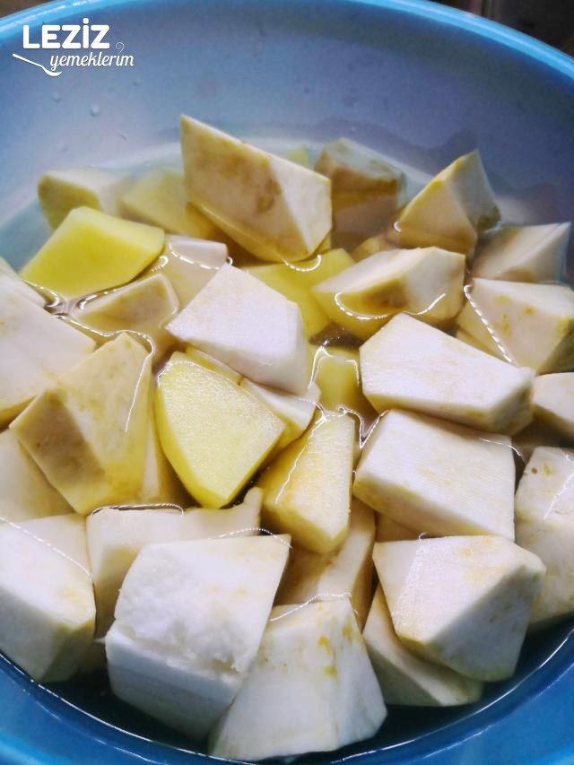 Portakallı Ayvalı Kereviz Yemeği Tarifi