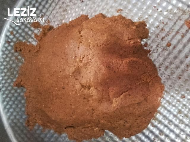 Ev Yapımı Etsiz Çiğ Köfte Nasıl Yapılır