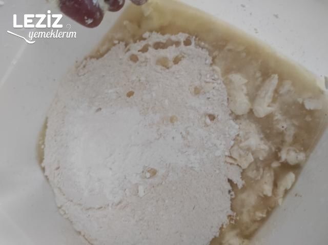 Pastane Usulü Çatal Kurabiye Nasıl Yapılır