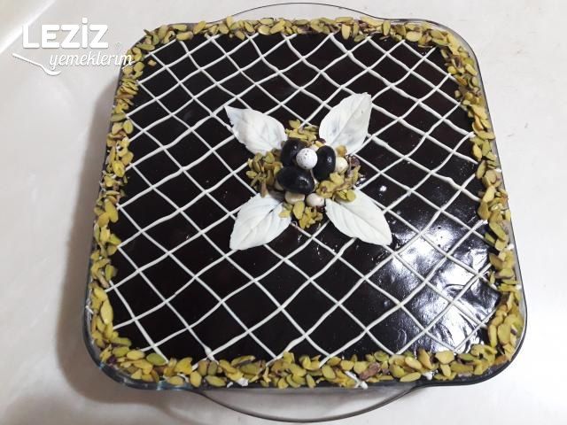 Çikolatalı Kremalı Islak Kek