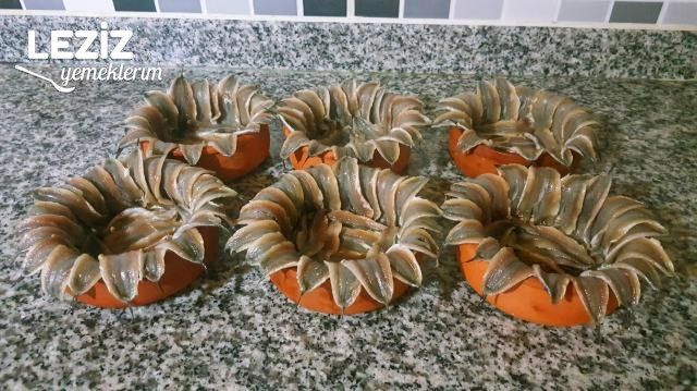 Güveçte Hamsili Pilav