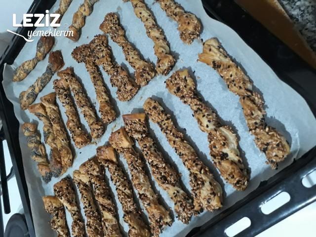 Çıtır Milföy Çubukları Nasıl Yapılır?