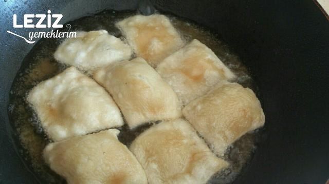 Kızarmış Çıtır Hamurlar
