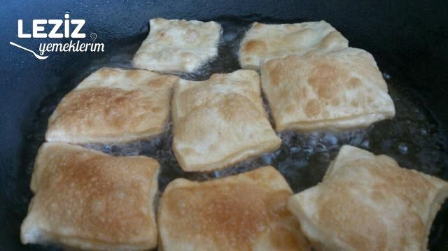 Kızarmış Çıtır Hamurlar