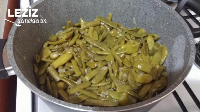 Enfes Kıymalı Taze Fasulye Boranisi