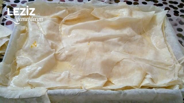 Sodalı Tepsi Böreği Nasıl Yapılır