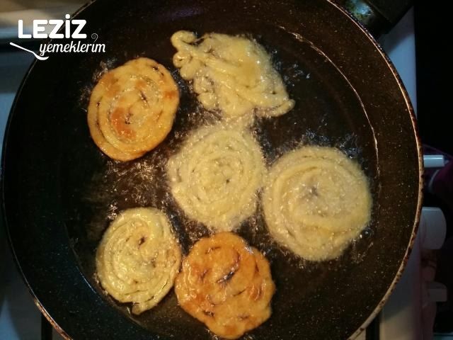Jalebi (Hint) Tatlısı Tarifi
