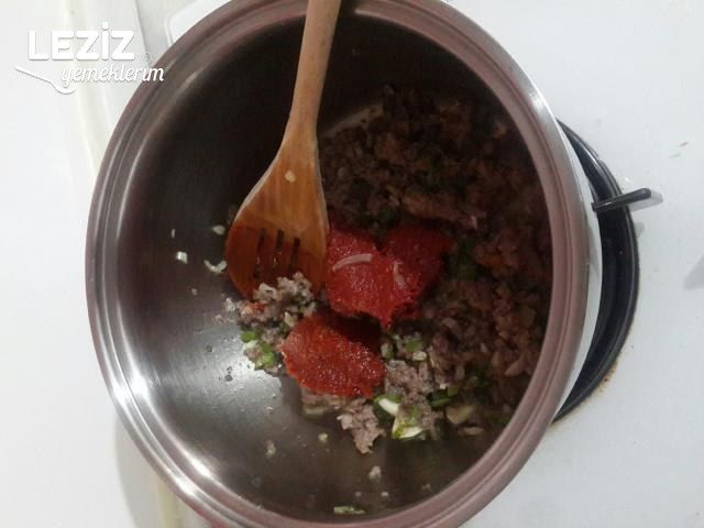 Kıymalı Sebzeli Tel Şehriye Çorbası