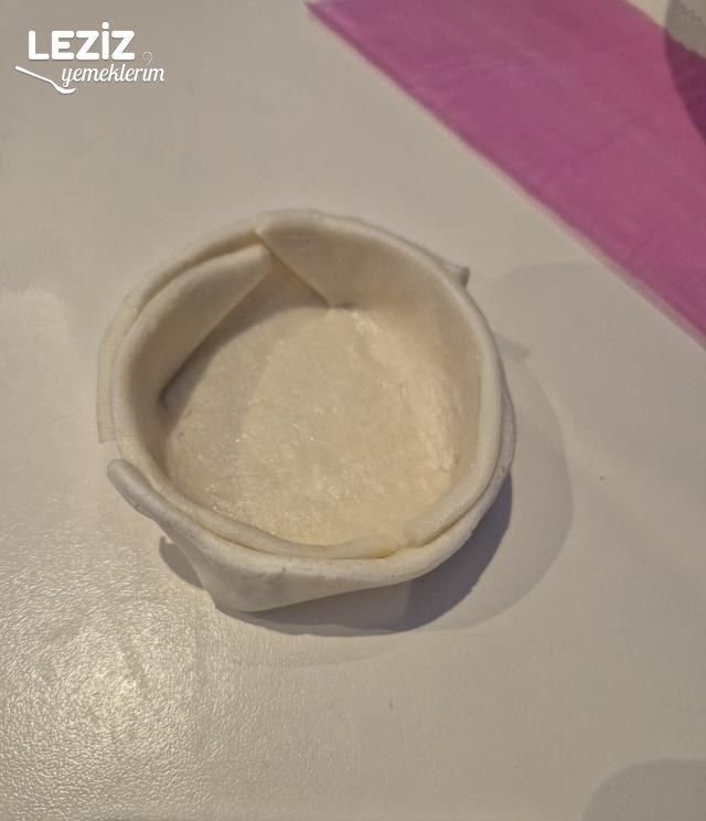 Milföy Çanağında Tavuk Nasıl Yapılır