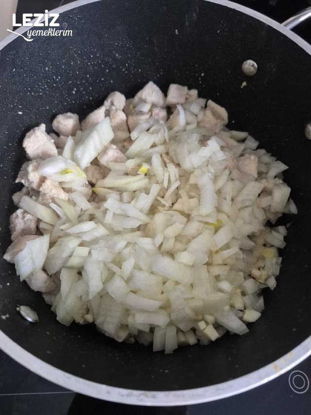 Milföy Çanağında Tavuk Nasıl Yapılır