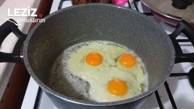 Yumurtalı Tereyağlı Nefis Makarna