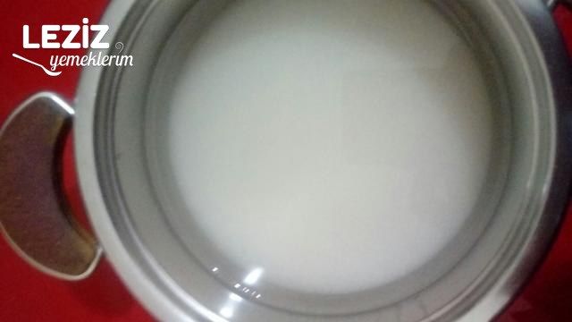 Dedenin Özel Cevizli İrmik Tatlısı