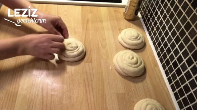 Dışı Çıtır İçi Yumuşacık Katmer