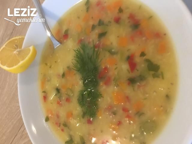 Taneli Sebzeli Mercimek Çorbası