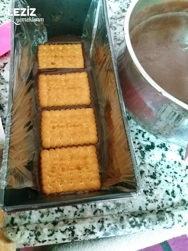 3 Malzemeli Pratik Pasta Tarifi Leziz Yemeklerim
