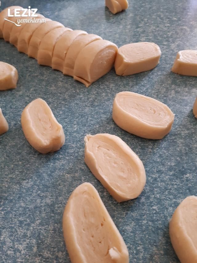 Kıyır Kıyır Midye Poğaça