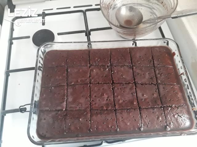 Islak Browni Kek