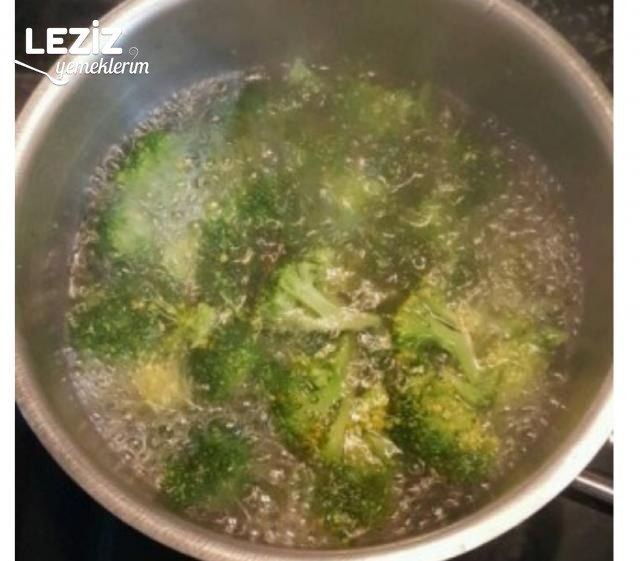 Mısırlı Brokoli Salatası