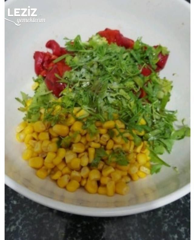 Mısırlı Brokoli Salatası