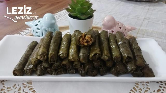 Bakliyatlı Yaprak Sarması (Çok Lezzetli)