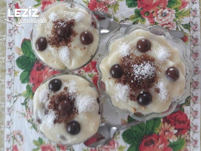 Bayat Kek İle Muhallebili Tatlı