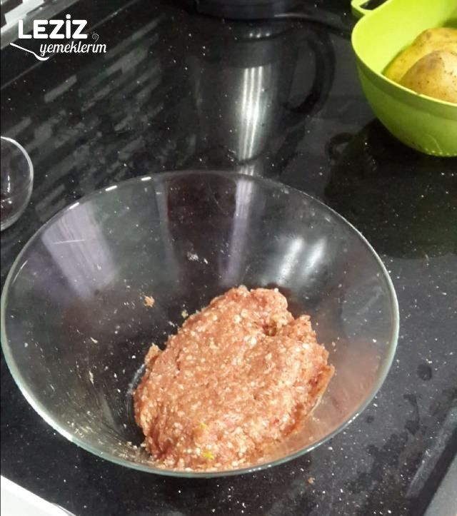 Fırında Köfte Patates Tarifi