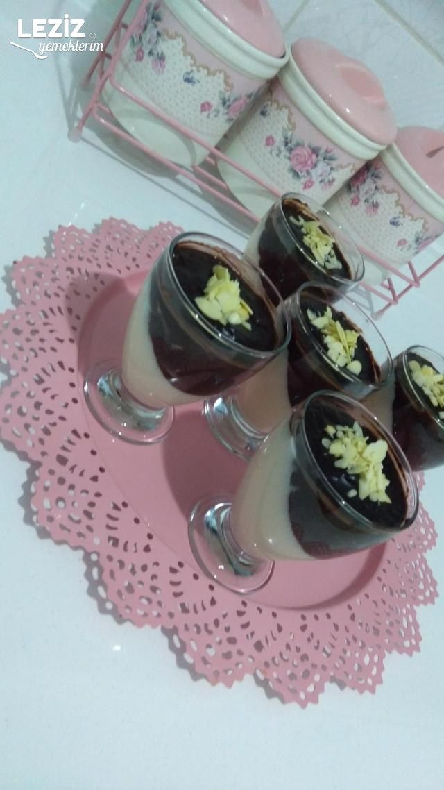 İki Renkli Muhallebi Tarifi