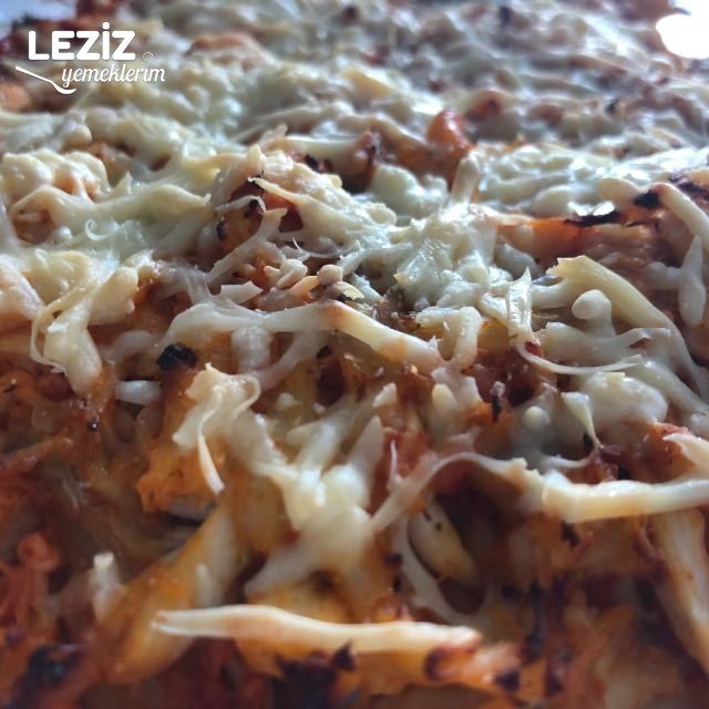 Fırında Peynirli Soslu Tavuk