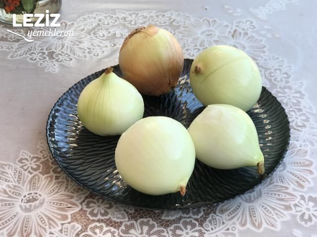 Zeytinyağlı Soğan Dolması