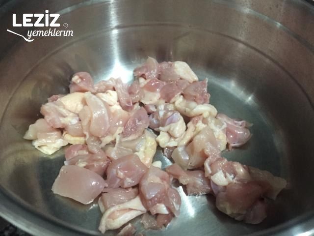 Tavuklu Kuru Fasulye Tarifi