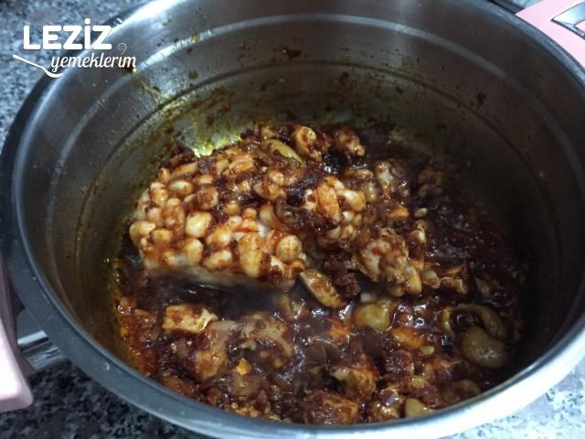 Tavuklu Kuru Fasulye Tarifi