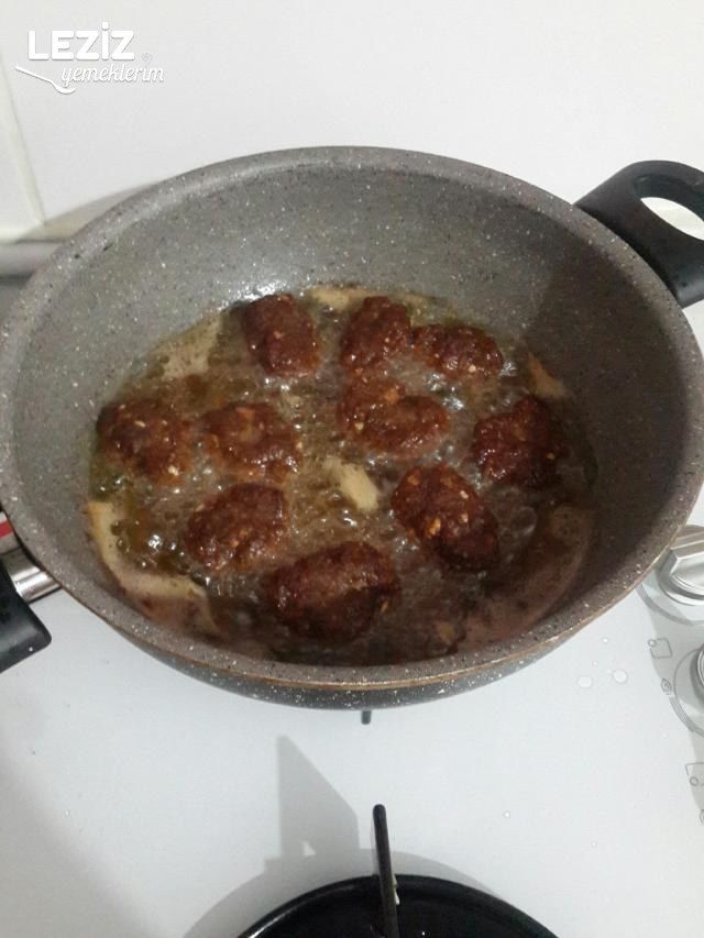 Karbonatlı Yumuşacık Anne Köftesi