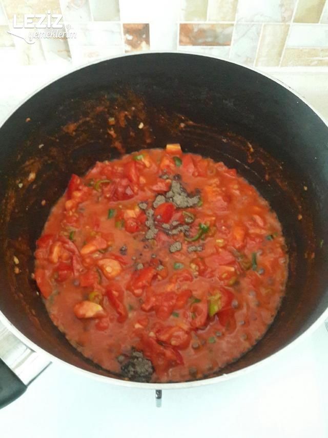 Domates Soslu Salçasız Makarna