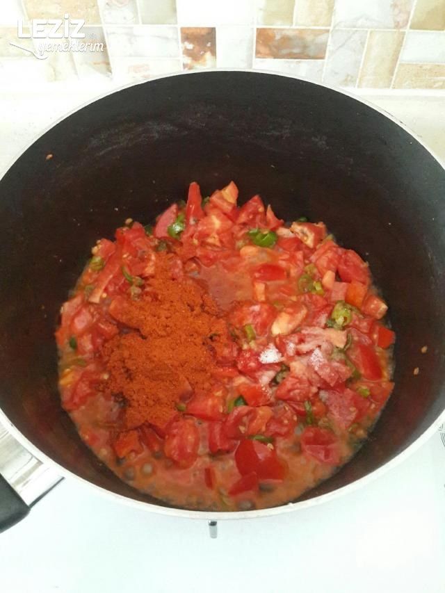 Domates Soslu Salçasız Makarna