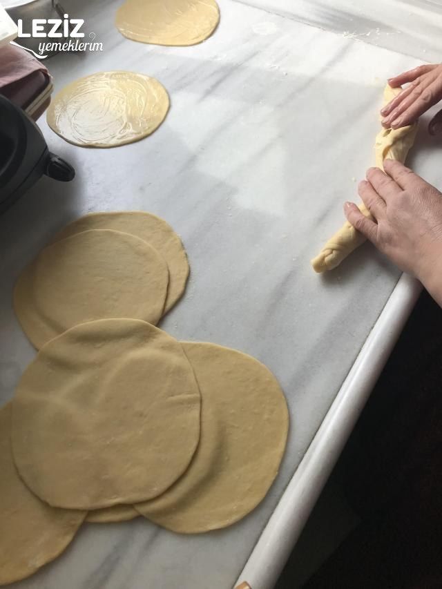 Az Yağlı Kat Kat Katmer