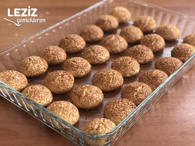 Nefis Susamlı Şekerpare Tarifi