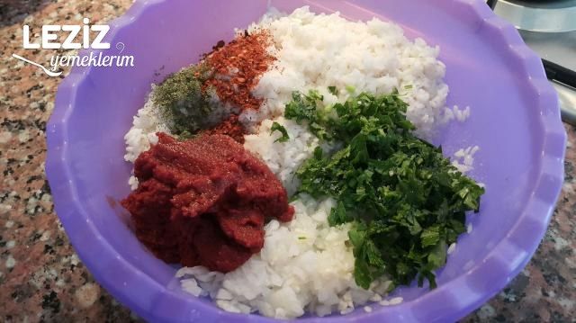 Zeytinyağlı Yaprak Sarma (Tüm Aşamaları İle)