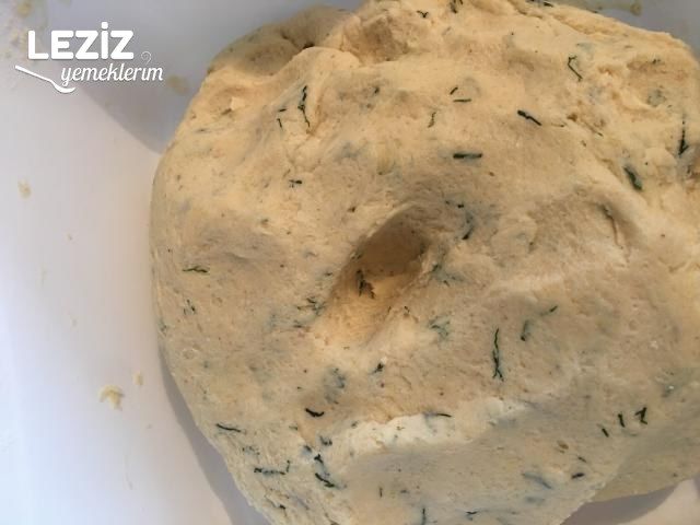 Dereotlu Kıyır Pastane Poğaçası