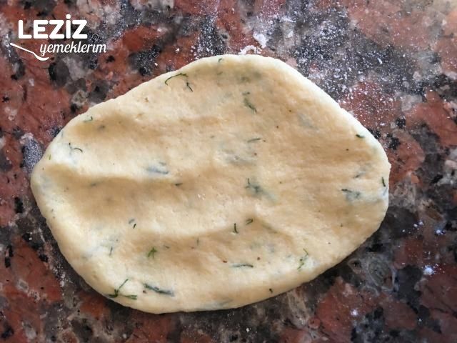 Dereotlu Kıyır Pastane Poğaçası