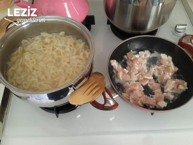 Tavuklu Makarna Tarifi