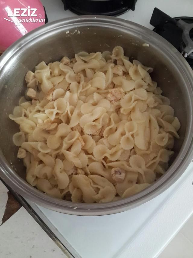 Tavuklu Makarna Tarifi