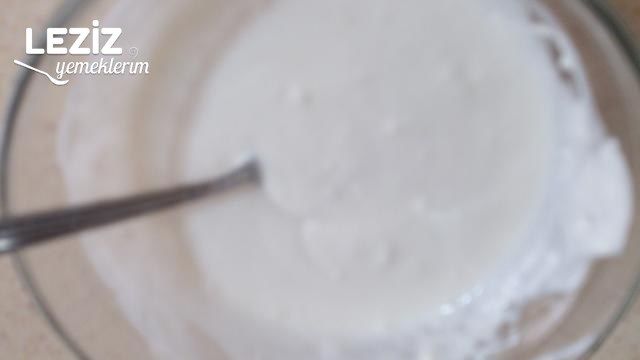 Yoğurtlu Semizotu Salatası