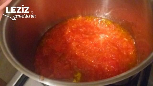 Domatesli Arpa Şehriye Çorbası